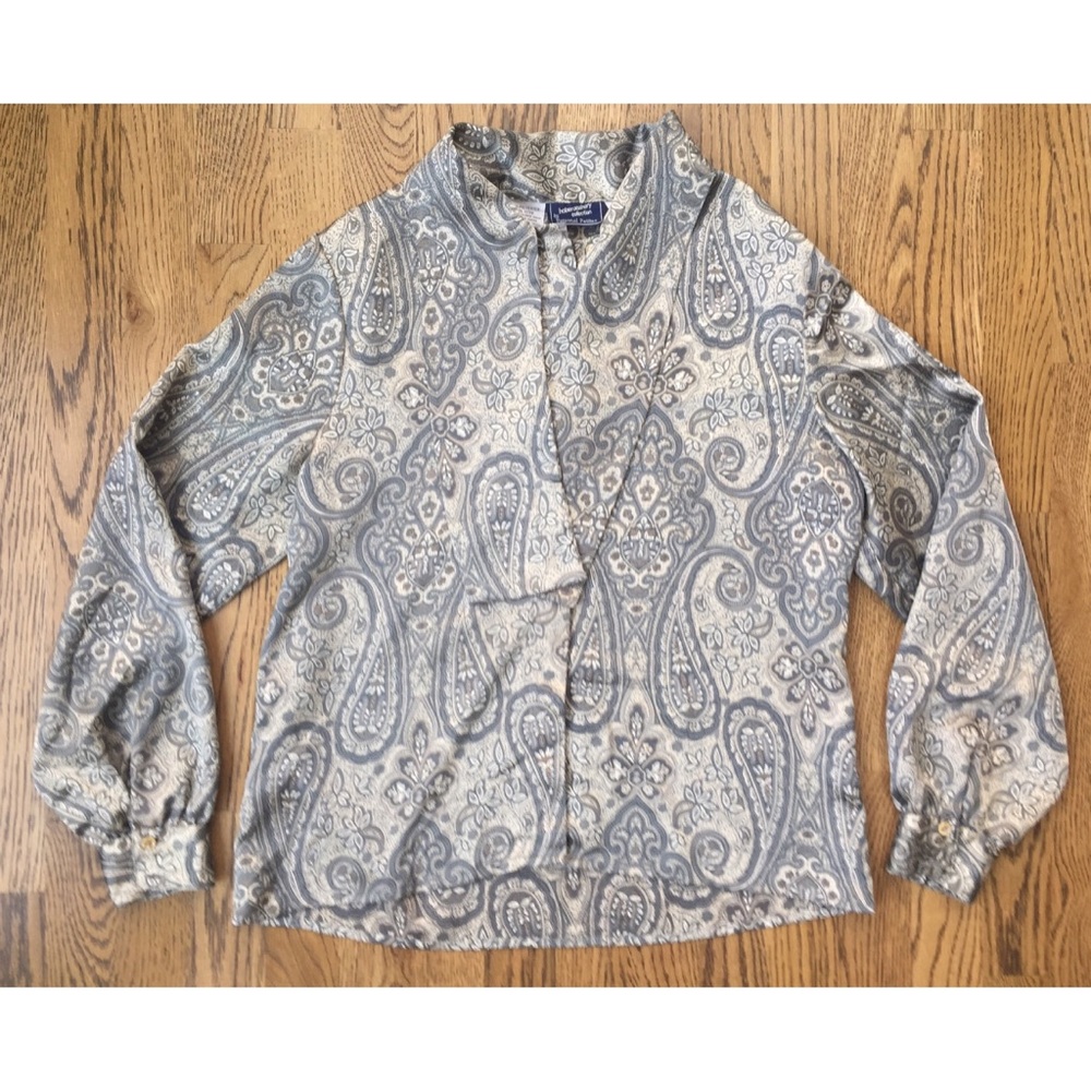 👠Beautiful Hoberdashery Collection blouse👠